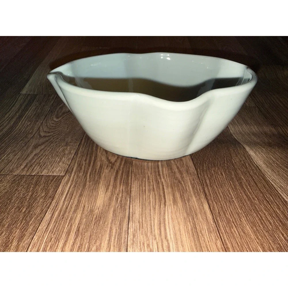 Handcrafted Signed Ceramic Scalloped Bowl White Blue Wave‎ Floral 7.5 Inch
